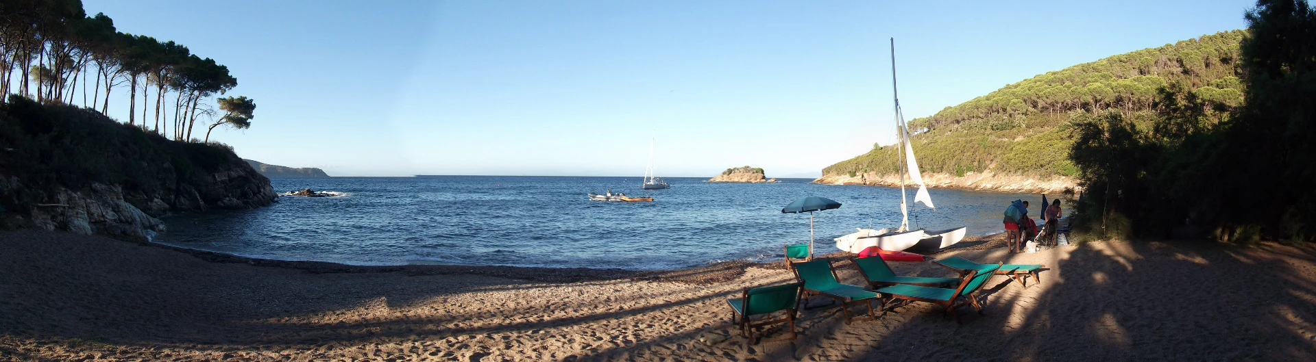 Bucht mit Segelboot, Elba